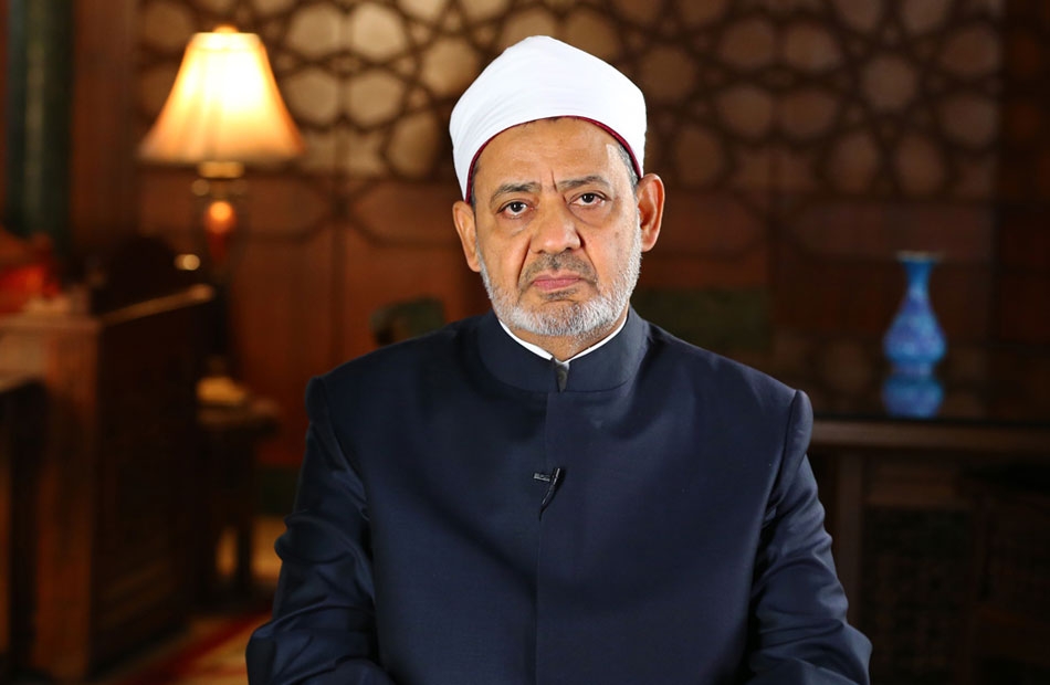 شيخ الأزهر يغرد بالفارسية لأول مرة .. ويدين العدوان الصهيوني على إيران