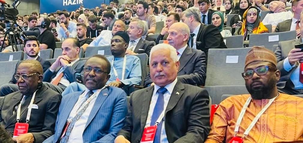 اليمن تشارك في منتدى شباب منظمة التعاون الإسلامي بمدينة إسطنبول
