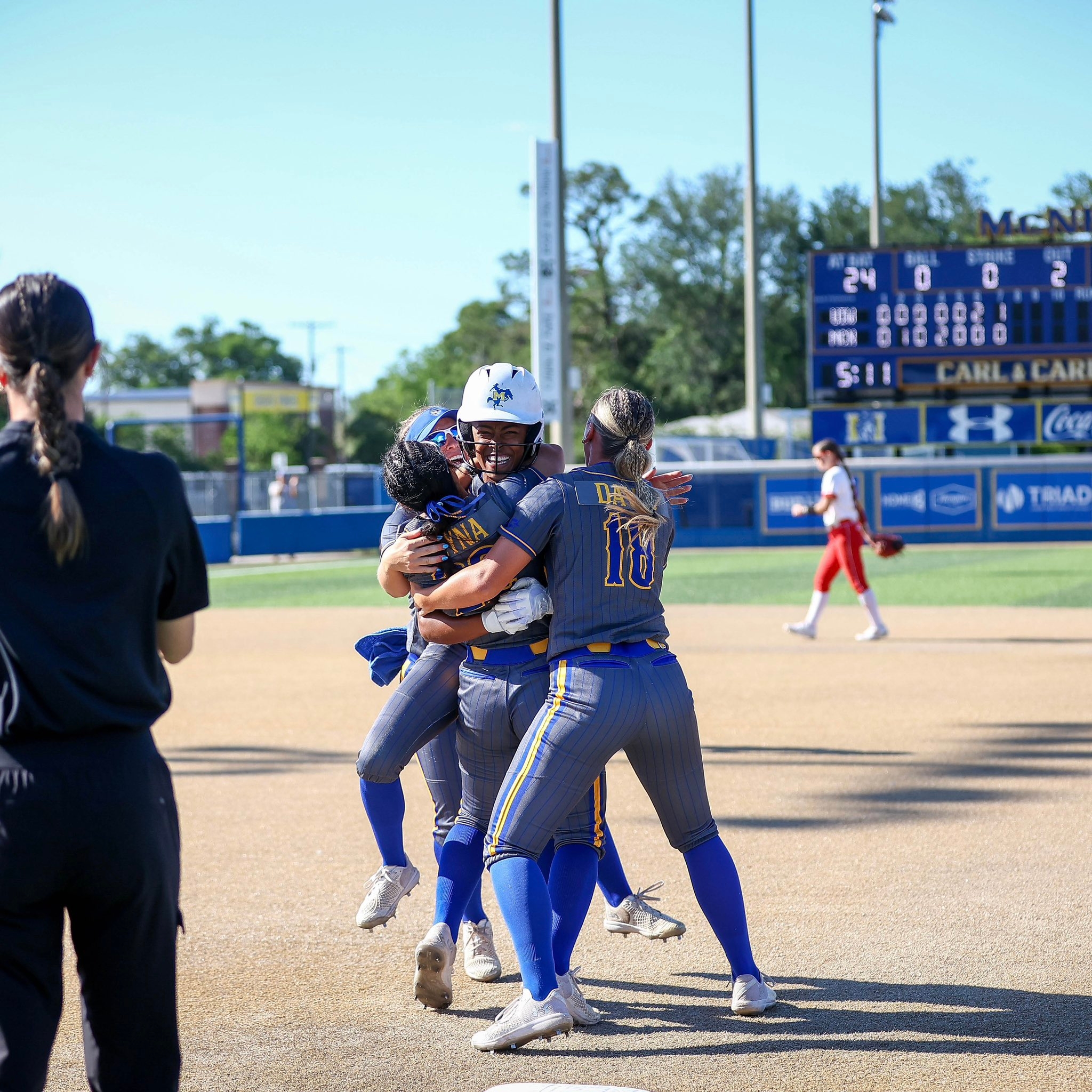 Fontenot delivers in Cowgirl win