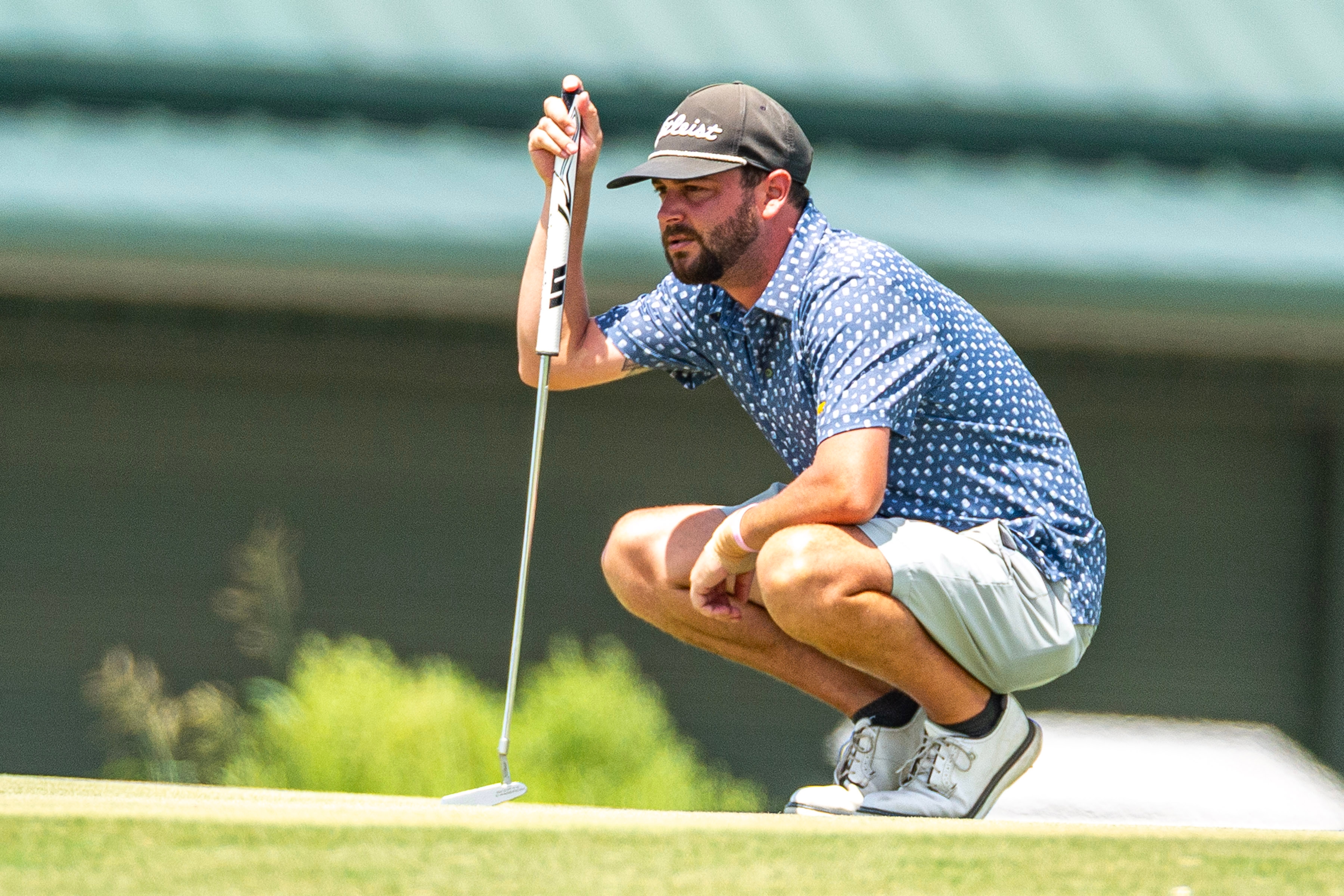 Primeaux holds tenuous lead with 18 holes left