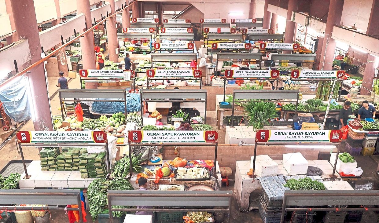 Klang council targets ‘borrowed' licences used by foreign traders