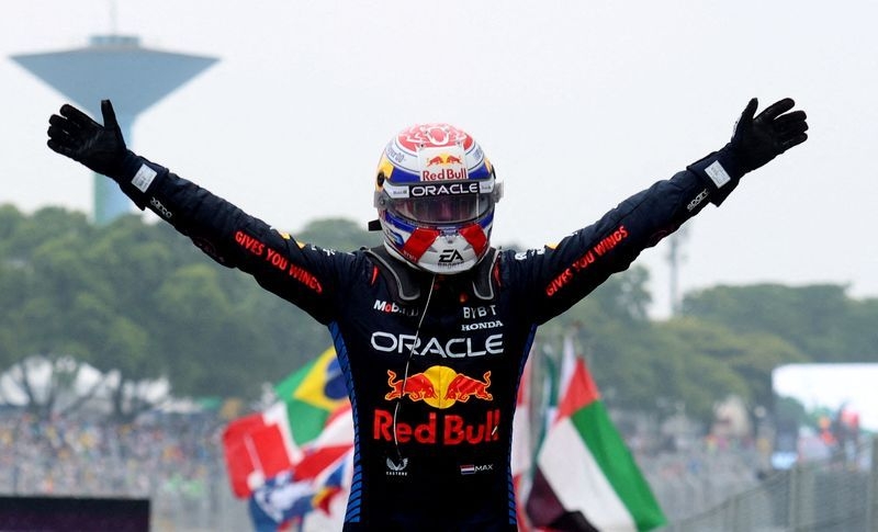 Motor racing-Verstappen a 'pipe dream' until Aston build a better car, says Newey