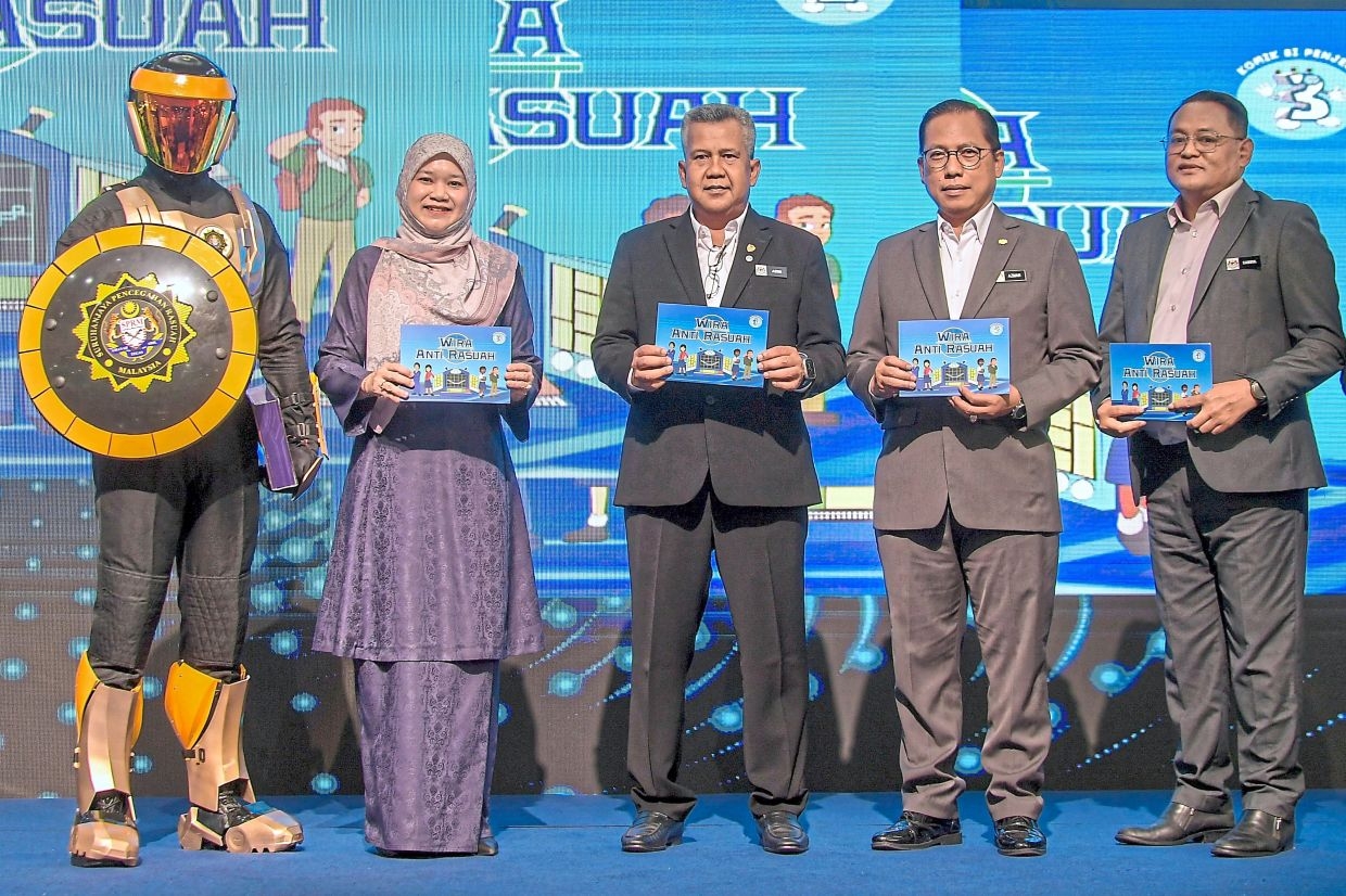 Don't be lax on ethics, Fadhlina tells teachers