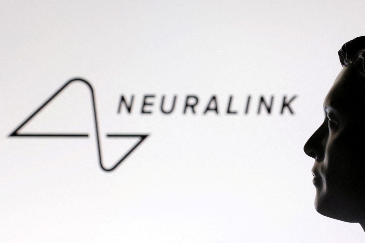 Neuralink device helps monkey see something that's not there