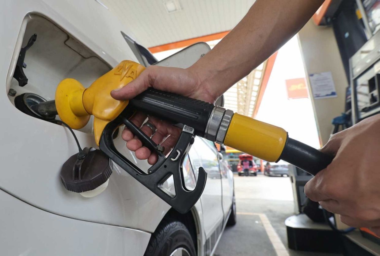 Amir Hamzah: RON95 subsidy cut to come first, carbon tax expected in 2026