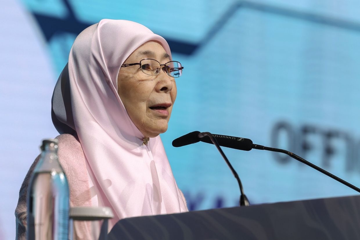 Dr Wan Azizah calls for stronger regional collaboration to tackle healthcare challenges