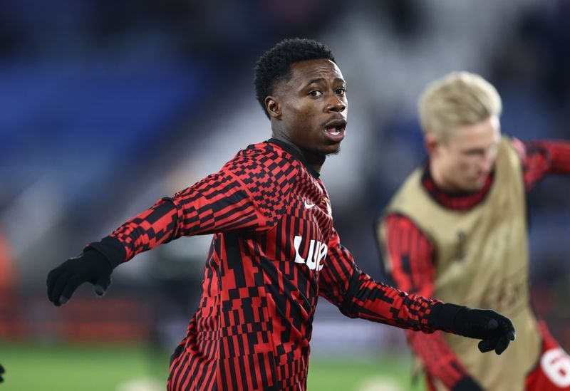 Soccer-Convicted former Dutch international Promes extradited to Netherlands