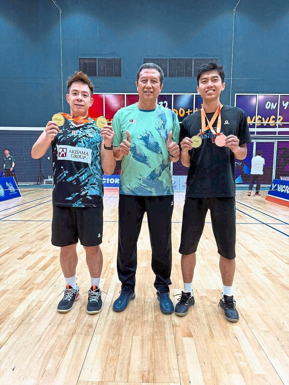 Liek Hou battles pain to regain Asian singles title after 13 years