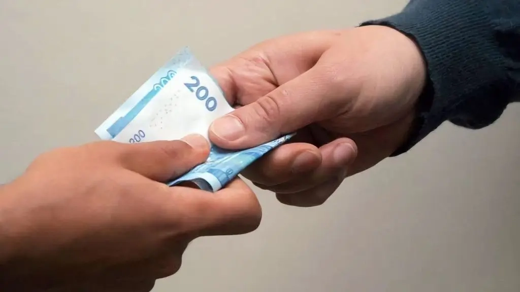 وجدة.. توقيف موظف بمصلحة الوعاء العقاري متلبسًا بتلقي رشوة