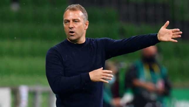 خوان جارسيا يكشف كواليس حديثه الأول مع فليك في برشلونة