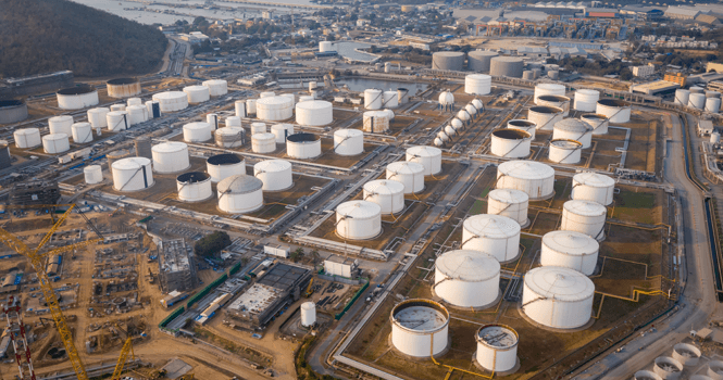 US crude stocks fall over 10M barrels, says API