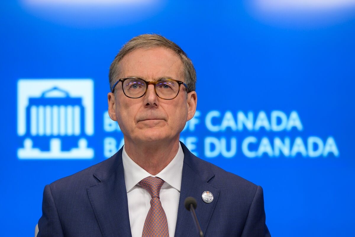 Macklem Warns of Firmer Inflation, Uncertainty About Impact of Tariffs