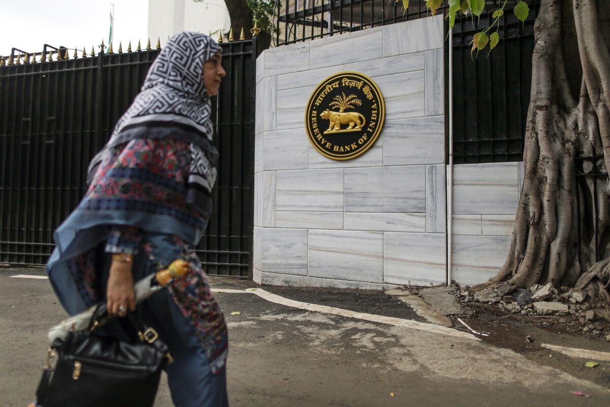 India RBI Seeks Market View on Borrowing Costs Post Debt Selloff