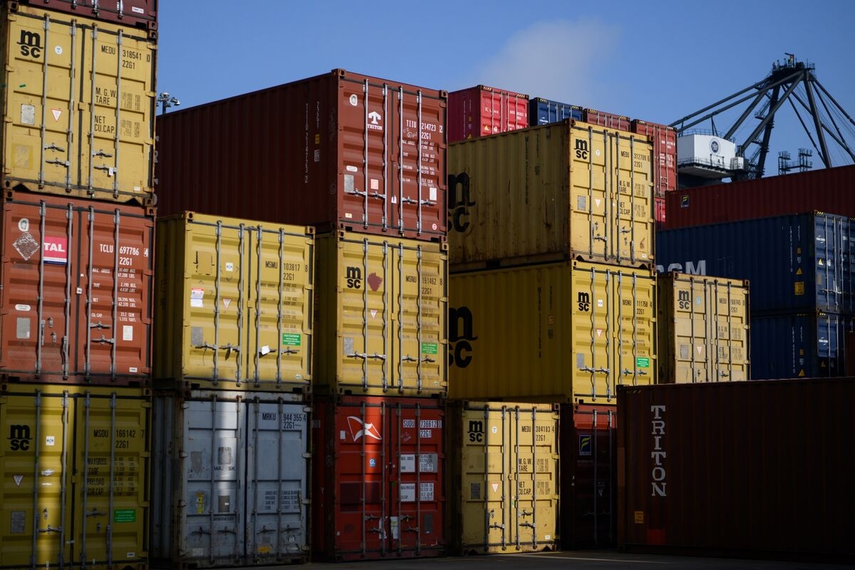 Fidelity Fund Bets on Midcaps Saying Worst of Tariffs Is Over