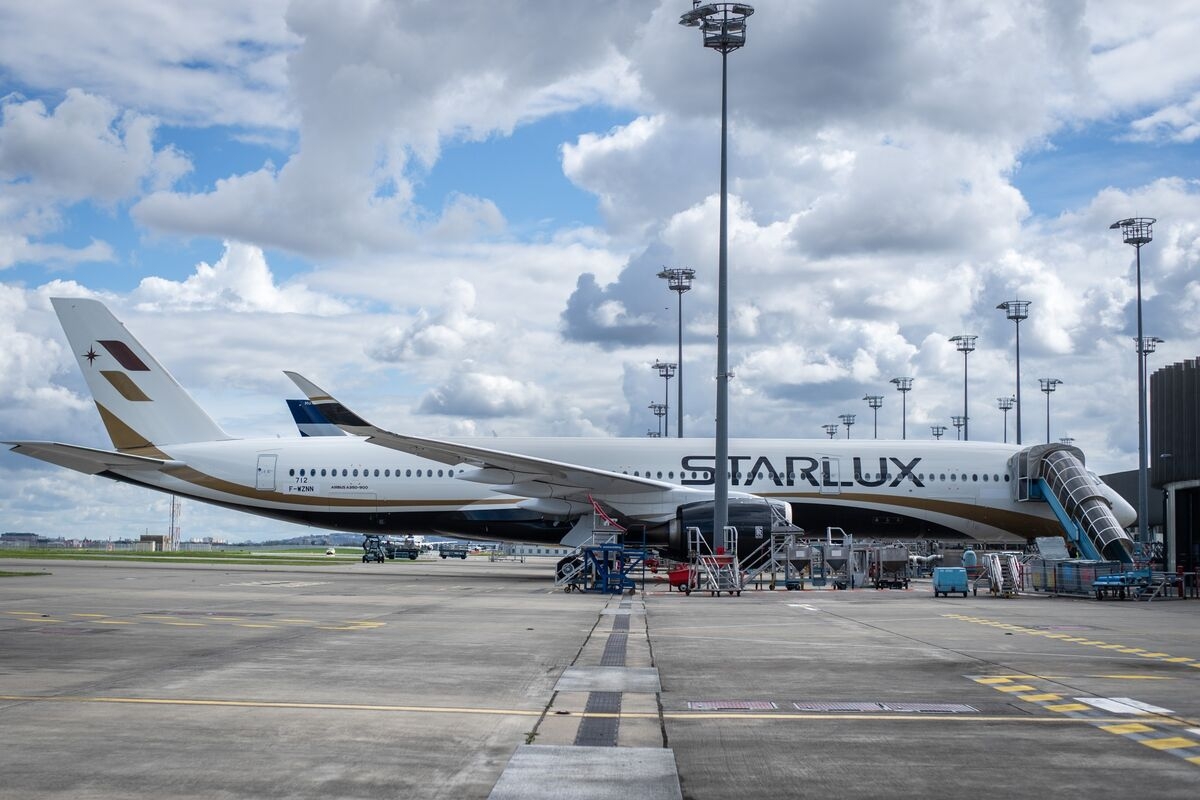 Taiwan's Starlux Eyes More Large Airbus Jets in Paris Show Deal