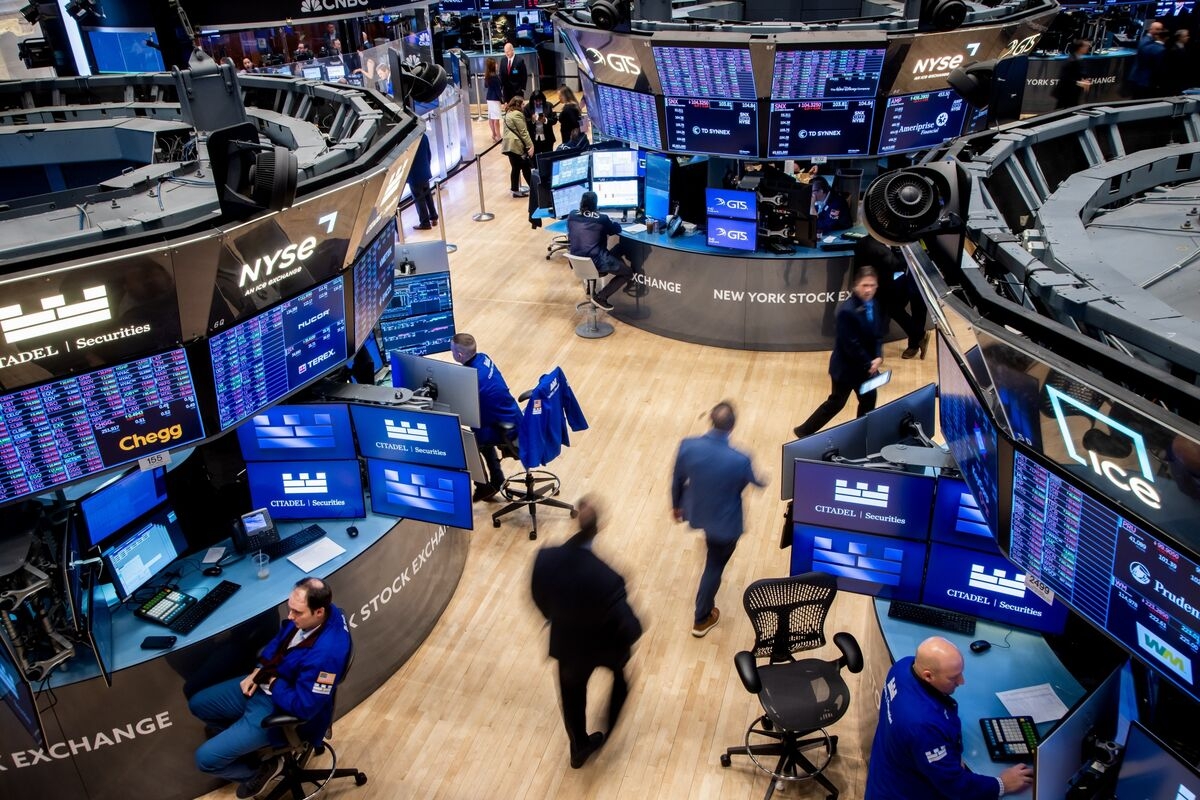 US Stocks Waffle as Traders Weigh US-China Trade Progress