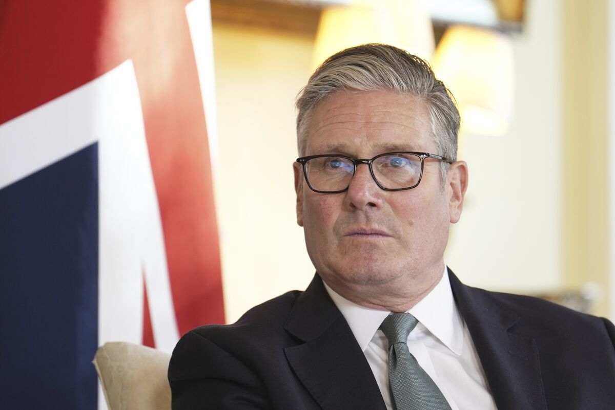 UK Says It's Not Involved in US Strikes on Iran, Urges Talks