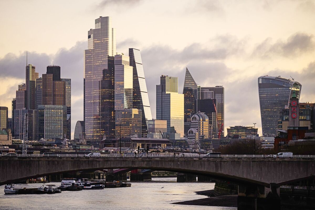 Cinven Taps Investors for €2 Billion Mid-Market Fund