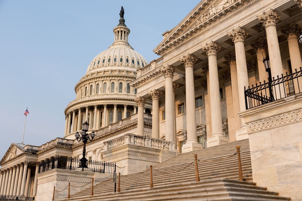 Senate Passes Stablecoin Bill in Win for Crypto, Trump