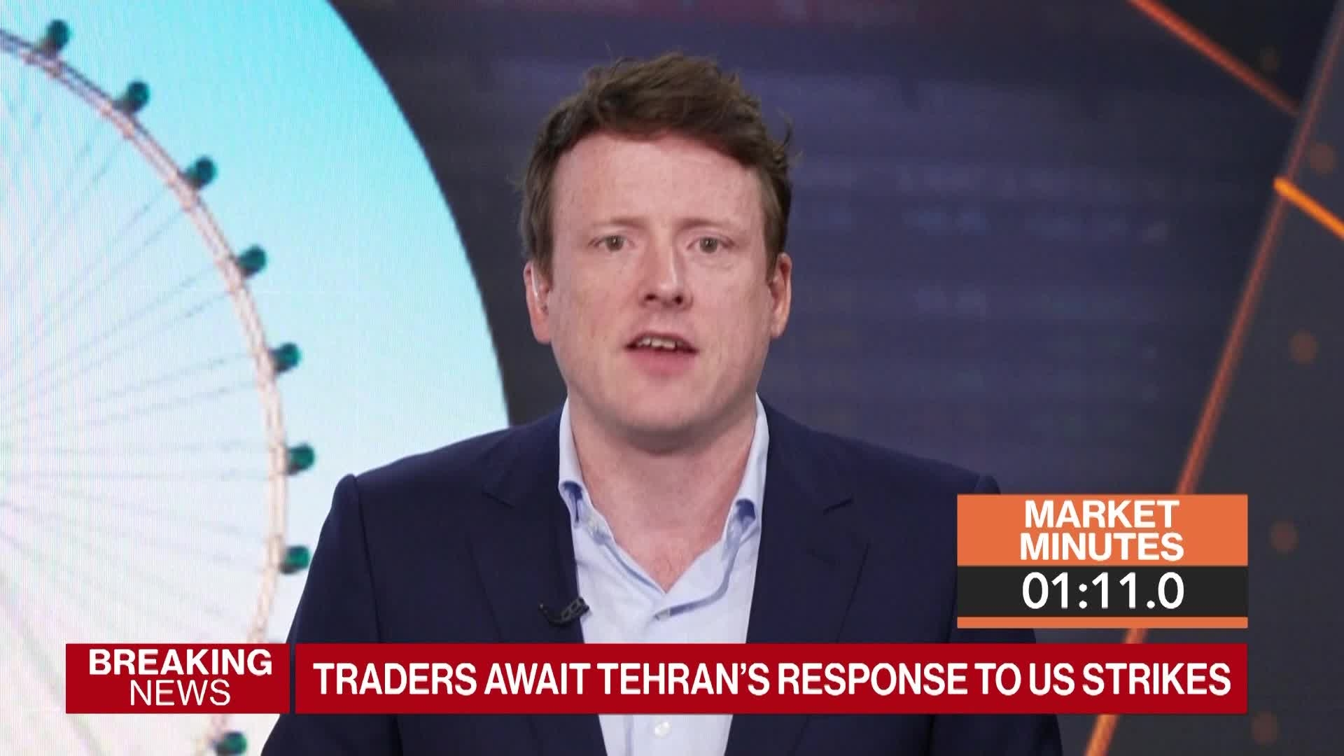 Dollar's Strength Is More Than Haven Bid: 3-Minute MLIV