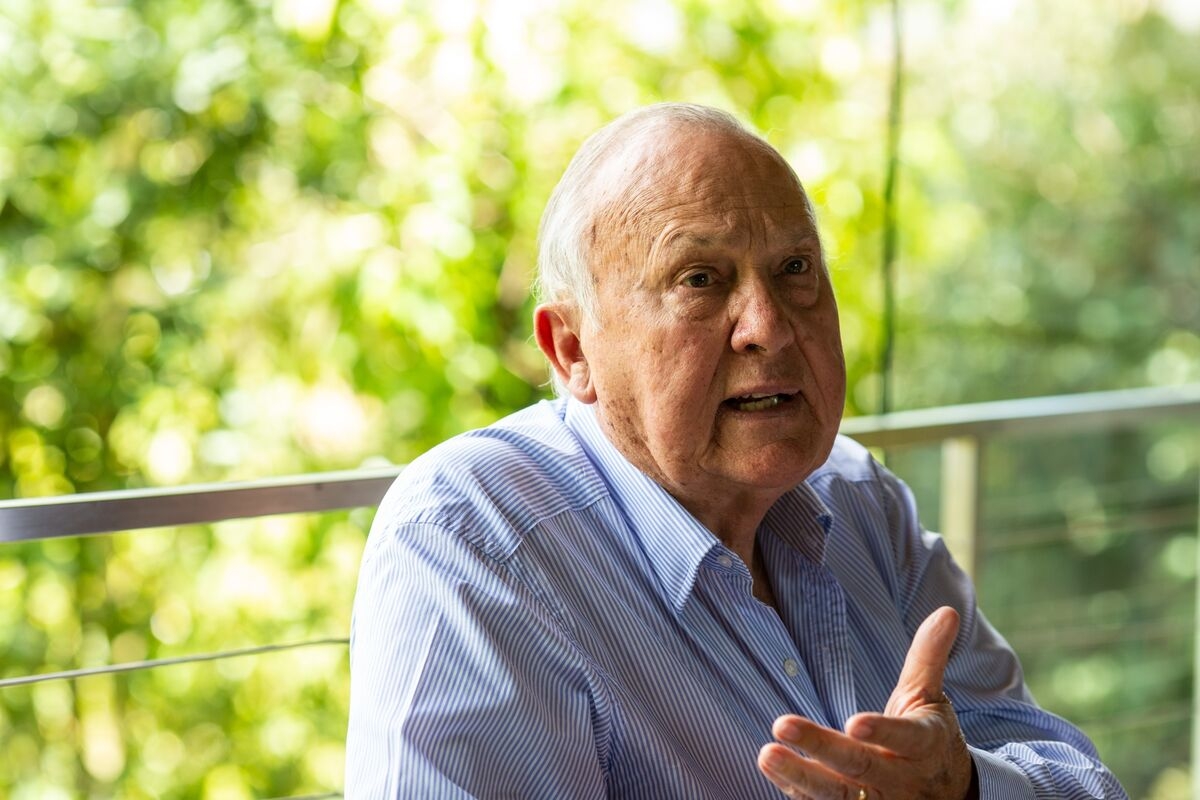 Tycoon Wiese's Brait Seeks to Sell UK Retail Chain New Look Within a Year
