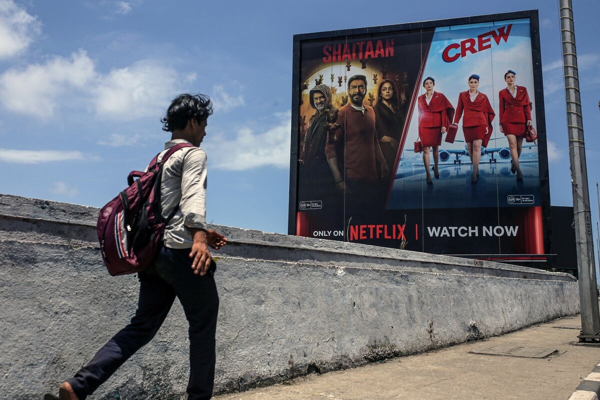 One in Four Indians Uses Only a Mobile Phone for Everything from Netflix to Social Media