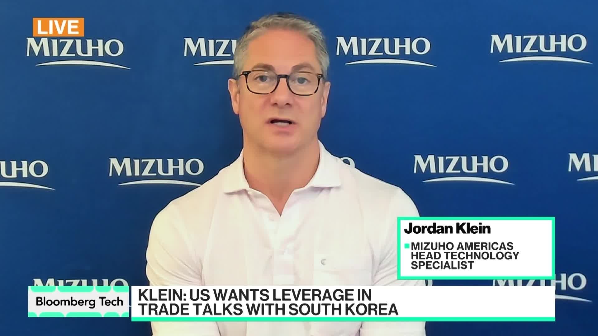 SoftBank's Founder Pitches $1 Trillion US AI Hub