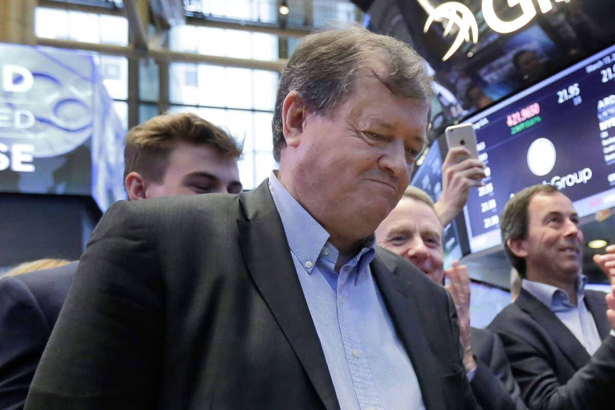 Irish Billionaire Coulson Nears Deal to Cede Ardagh to Creditors