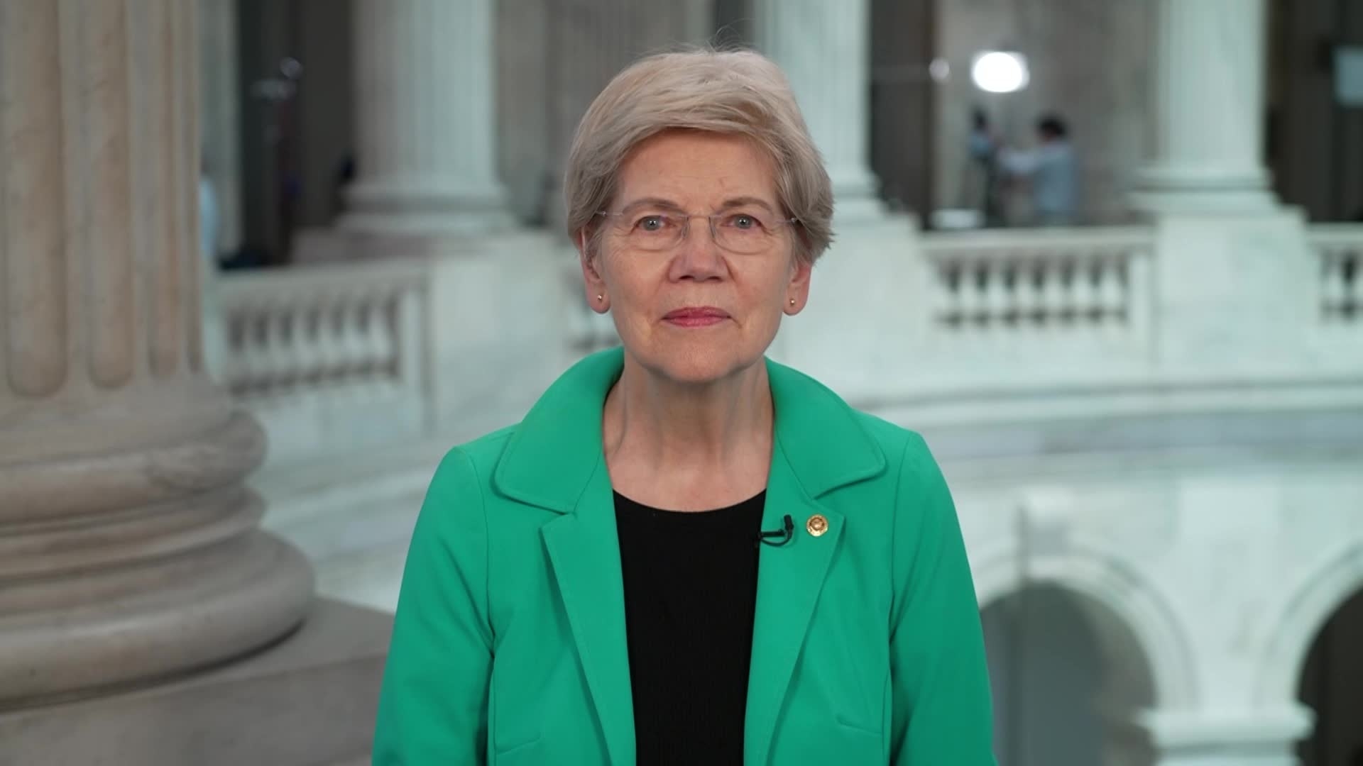 Senator Warren on Trump, US Economy, Debt Ceiling