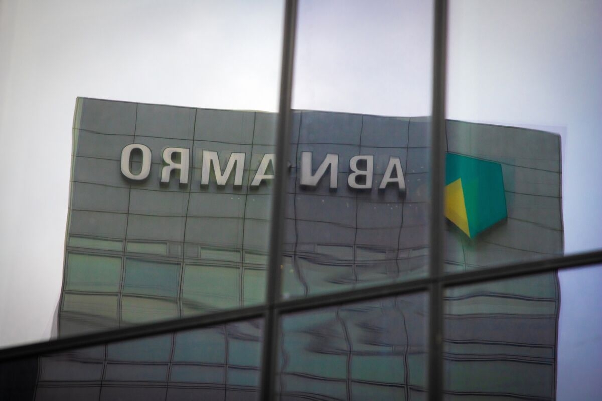 ABN Amro Fined by Dutch Central Bank for Bonus Ban Violation