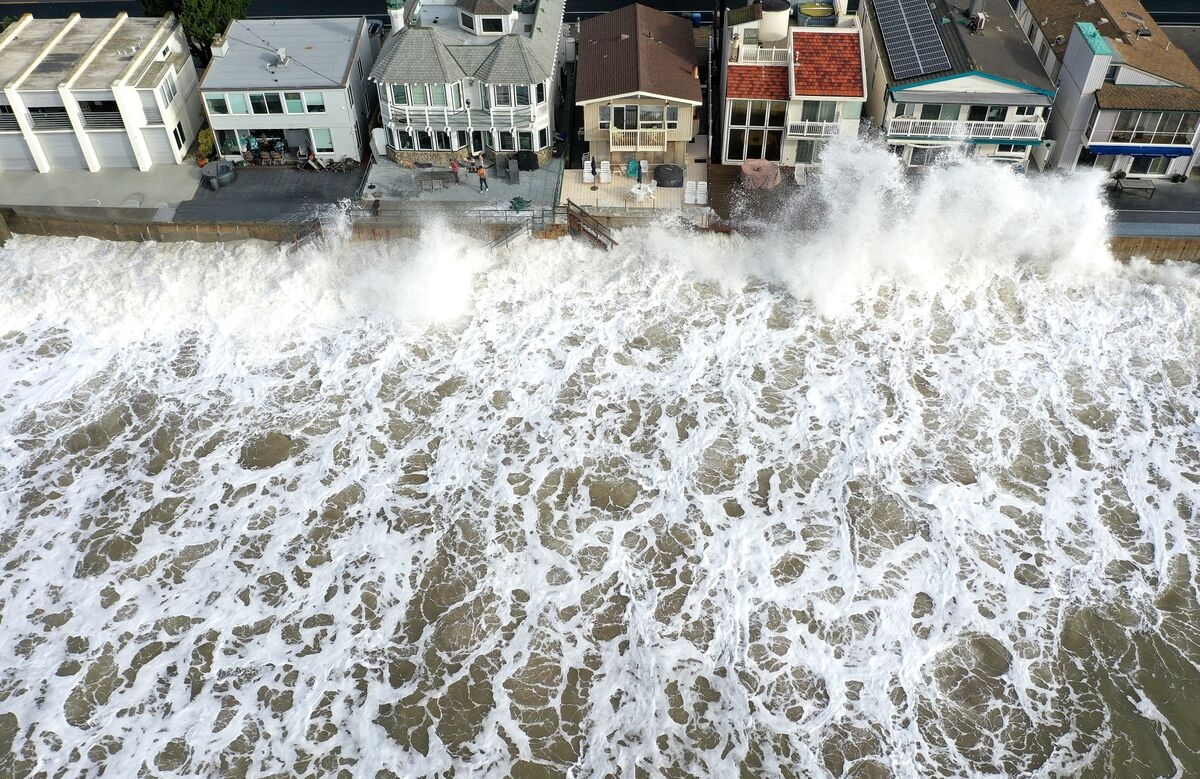 Big Waves and High Tides Can Be Just as Insidious as Hurricanes