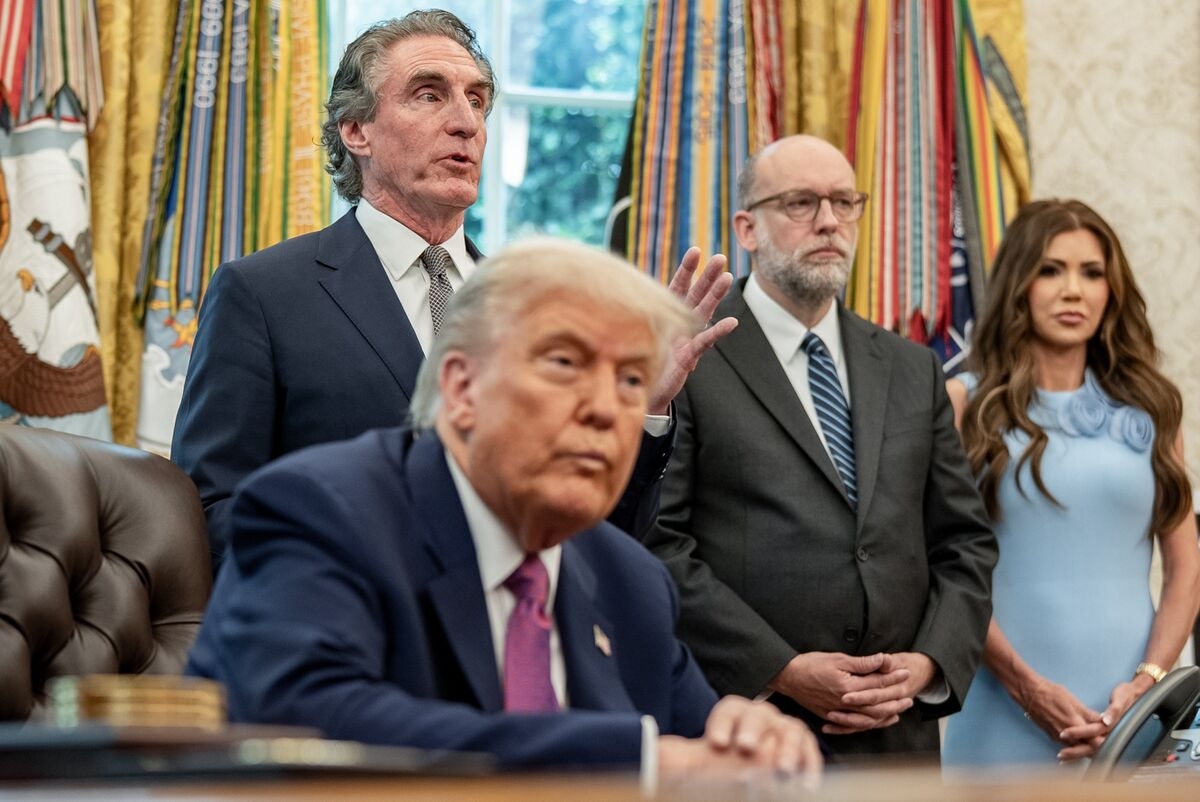 ‘Abolish FEMA' Memo Details Trump's Plan to Scrap Agency