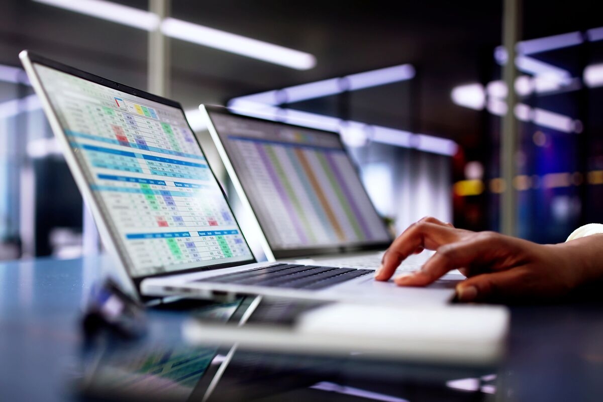 Excel, Turning 40, Still Has Its Fan Base