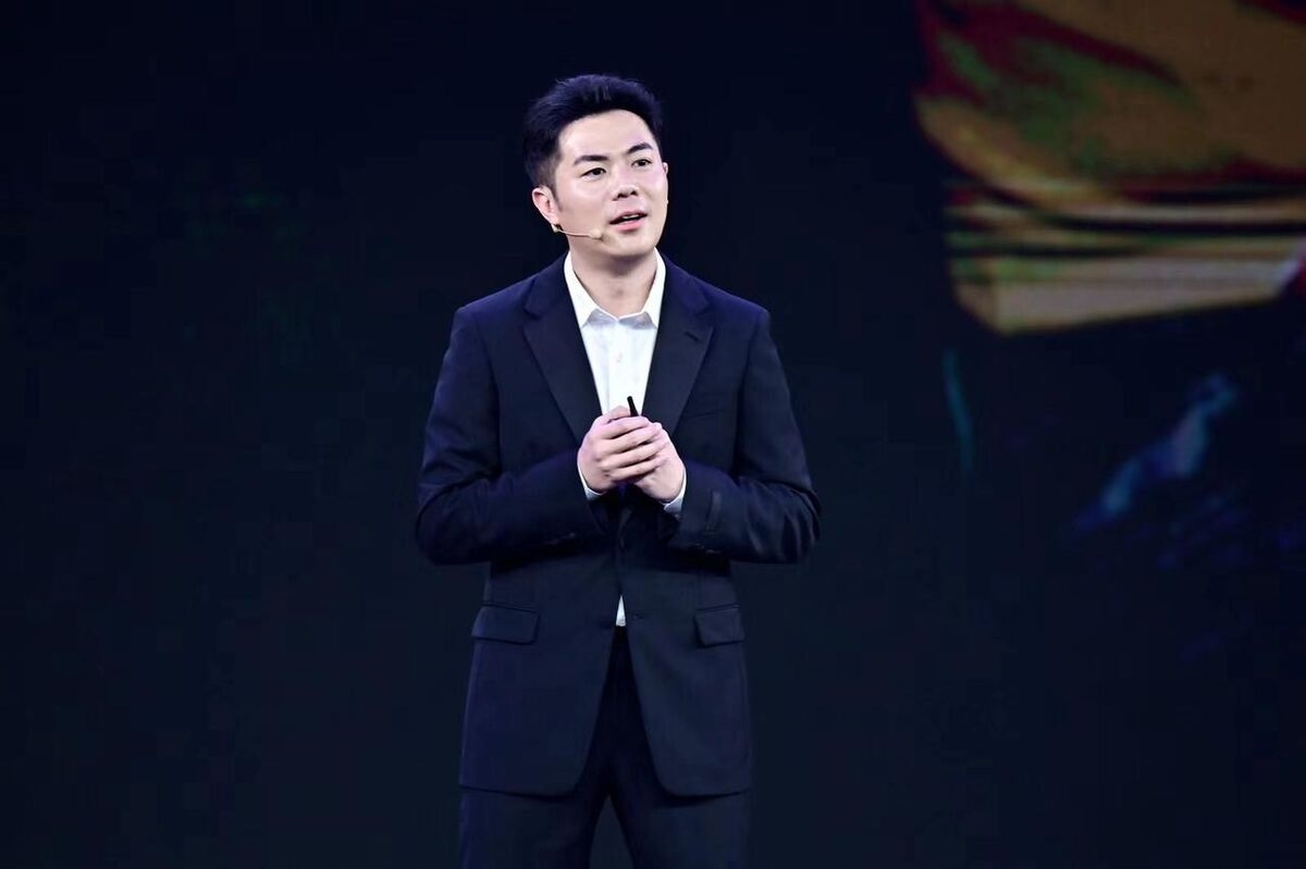 Chinese Tea Chain CEO Becomes a Billionaire at 30 After US IPO