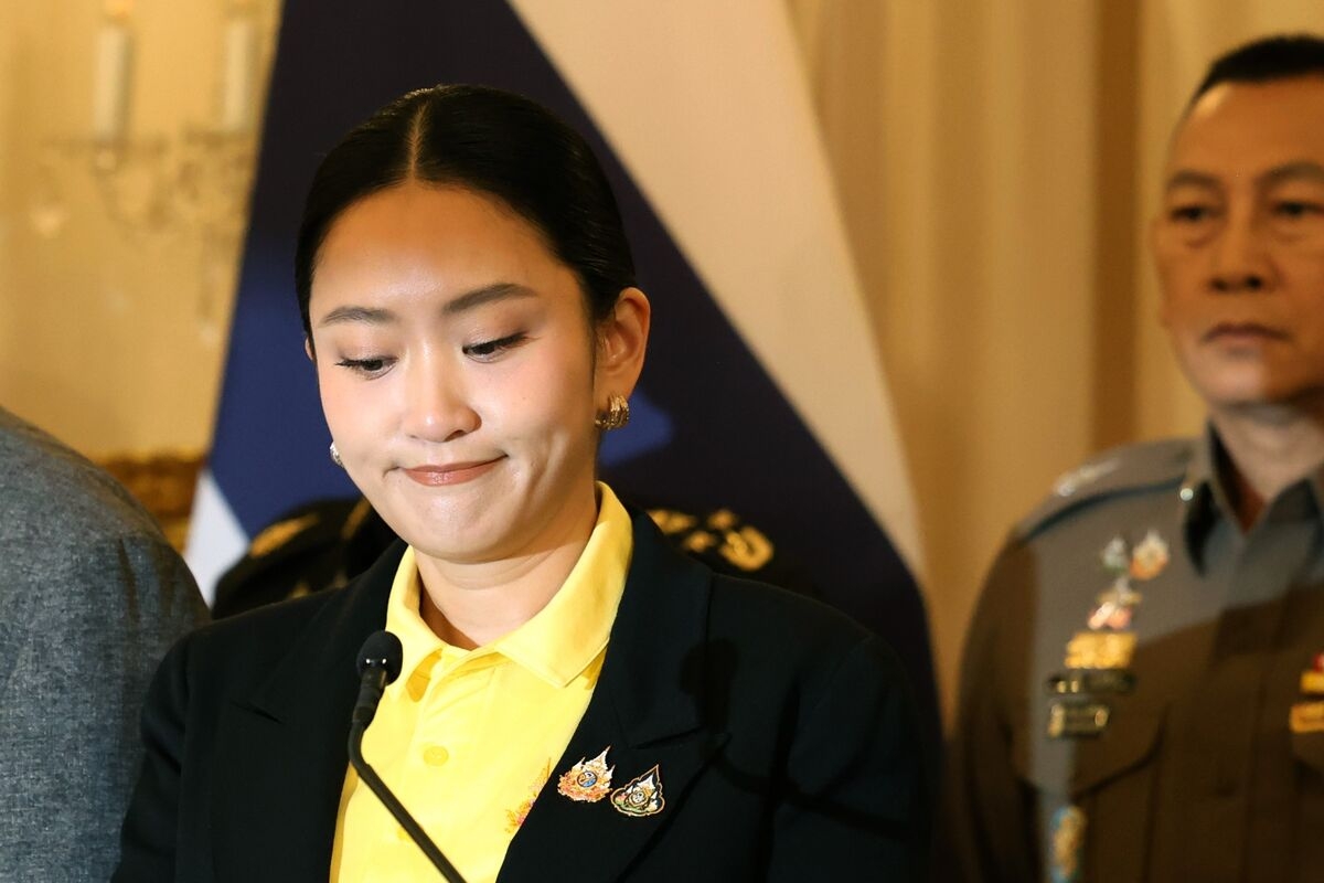 Thai Premier Has Few Options and Fewer Allies