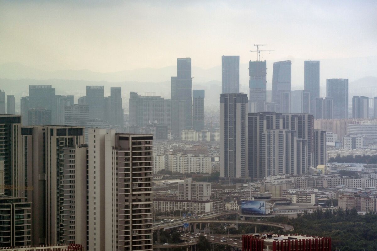 China Land Sales Income Hits Decade Low, Widening Budget Deficit