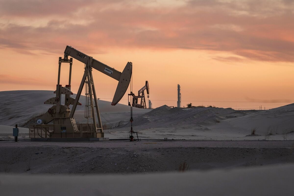 US Enjoys a Rare Moment of Oil Supremacy in Iran