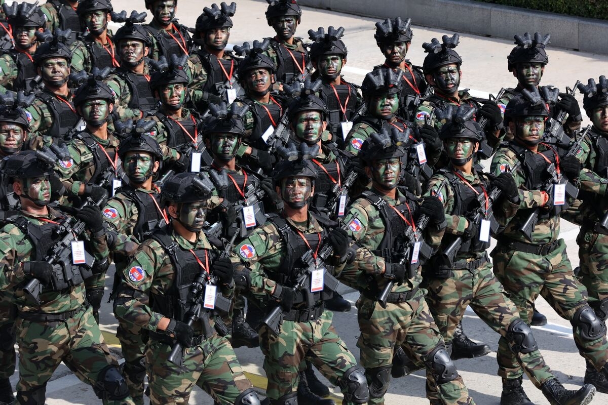 Thailand, Cambodia Shut Land Crossings in Escalating Border Spat