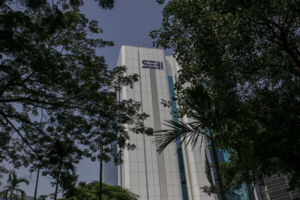 India SEBI Eases Rules for Global Funds Buying Sovereign Bonds