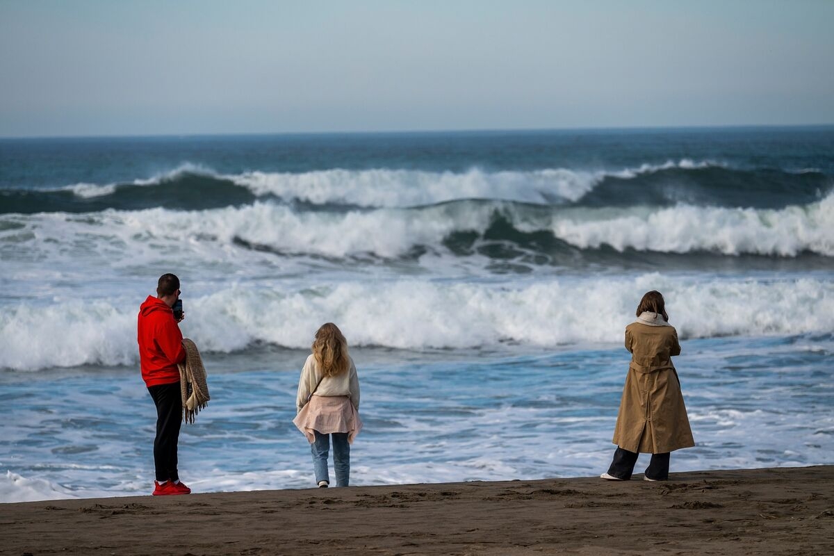 Powerful Storm to Slam California to Northwest With Rain and Snow
