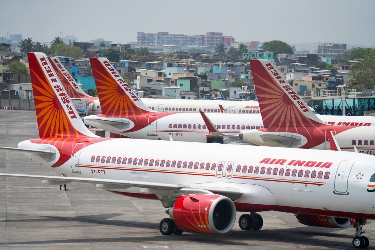 Air India Pushes Jet Upgrade to Lure Back Disgruntled Passengers
