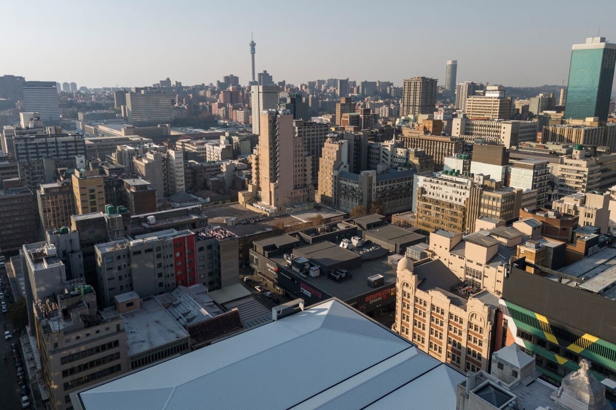 South African Assets Rally Despite Global Headwinds