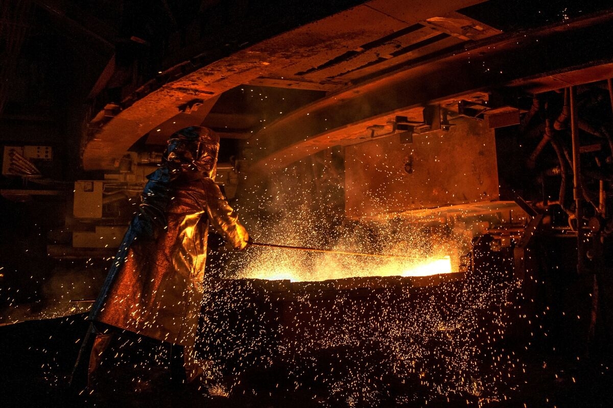 Key Trader in Trafigura's Nickel Nightmare Joins Abu Dhabi's IRH