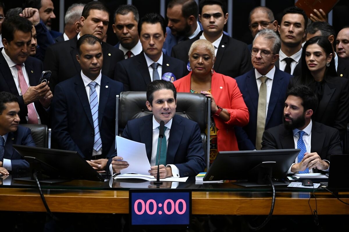 Brazil House Speaker, Top Banks Urge Reform, Slam Tax Strategy