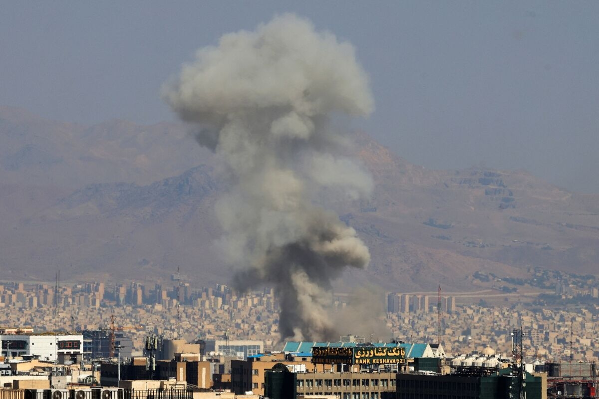Mideast Financiers Grow Fearful of Possible US Strike On Iran