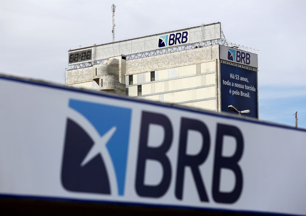 Banco Master CEO Injects $364 Million, Easing Path to Takeover