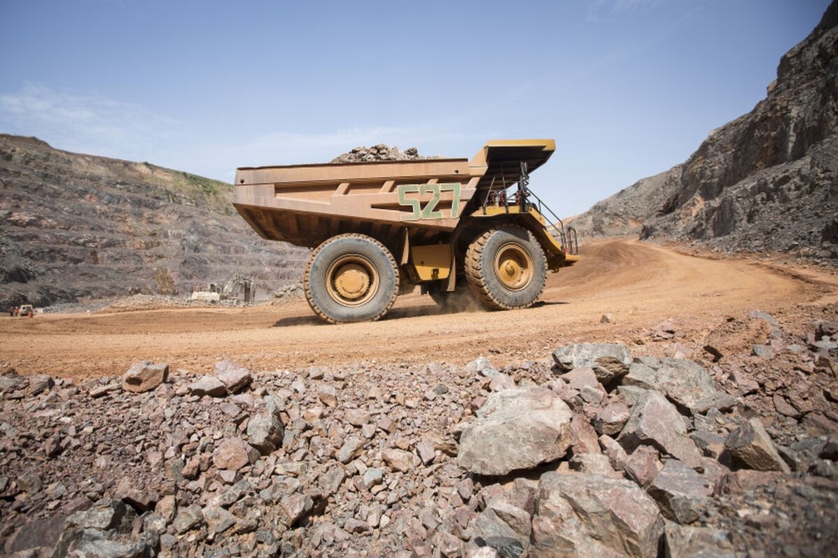 Barrick's Future in Mali Hinges on Key Gold Mine Permit Renewal