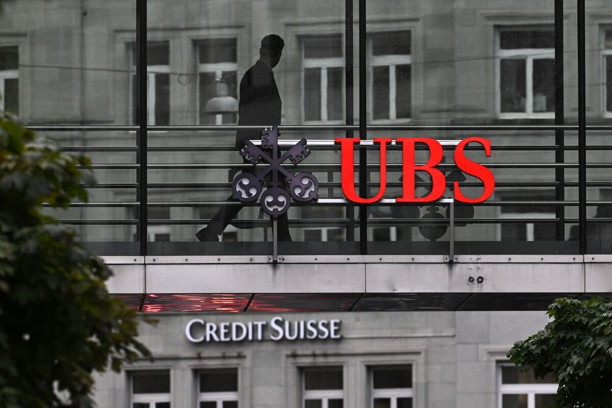 UBS and Switzerland Should Play Their Game of Chicken Nicely