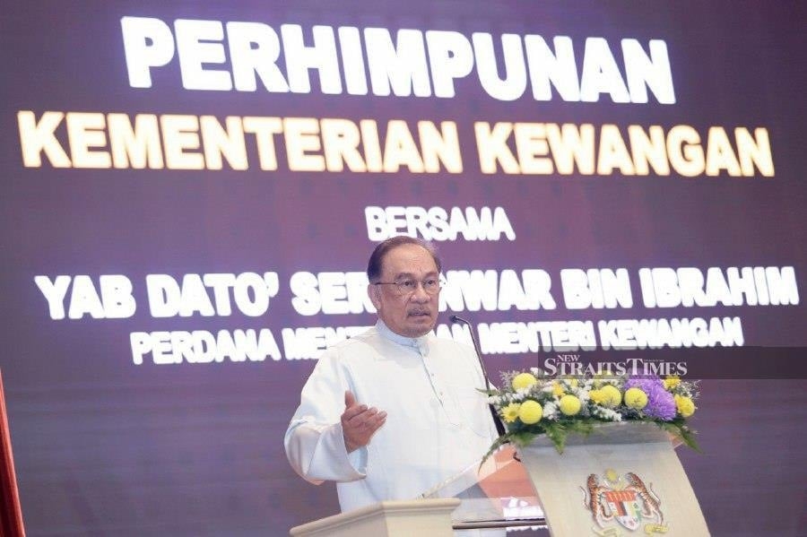 PM: We're cutting debt gradually to keep investors' trust