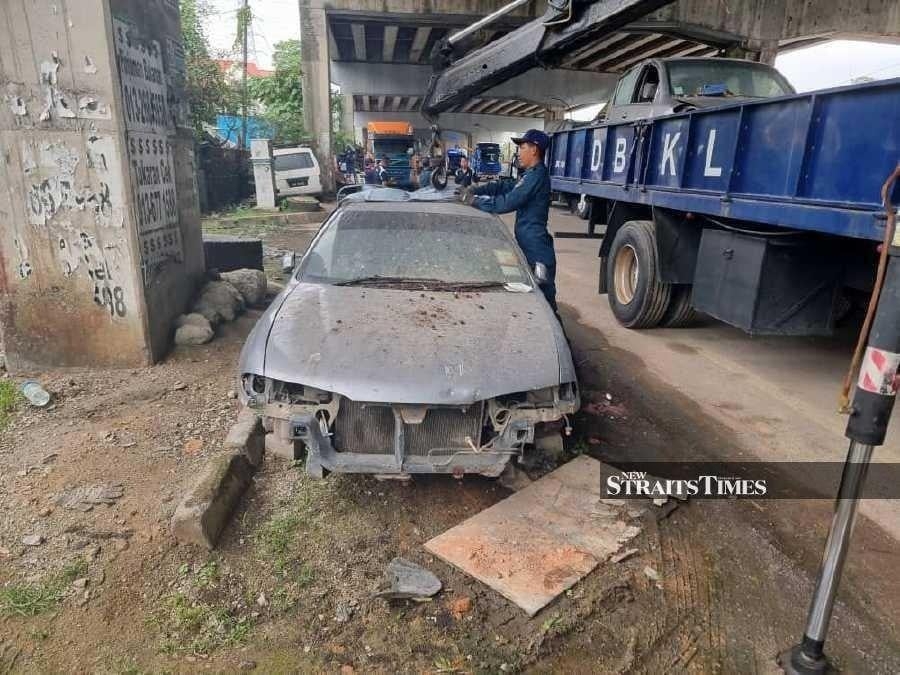FT Dept, RTD ordered to handle abandoned vehicles in KL, Putrajaya